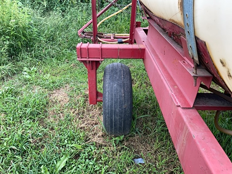 field-sprayer-image-18