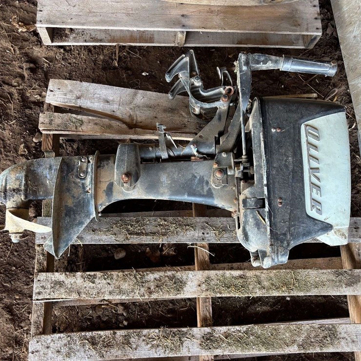 Oliver Outboard Model J Motor