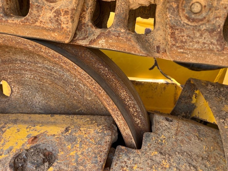 2021-komatsu-d39px-24-image-12