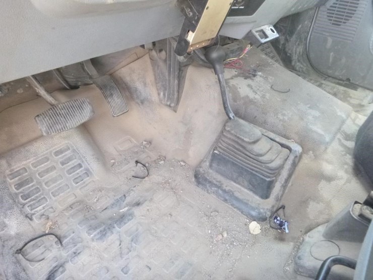 2012-ford-f550-image-14
