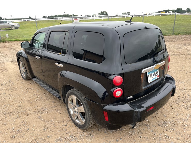 2010-chevrolet-hhr-image-2