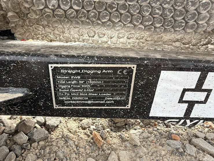 #230-•-#26346-•-unused-giyi-59"-mini-skid-steer-backhoe-arm-zwb2507124-image-6