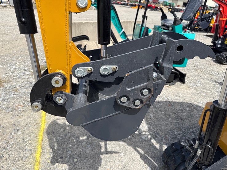 #220-•-#26488-•-unused-cfg-qk18r-mini-excavator-qk18r202507060510-image-6