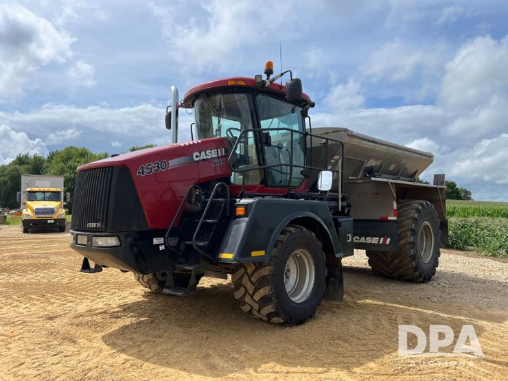 2015-case-ih-titan-4530-image-1