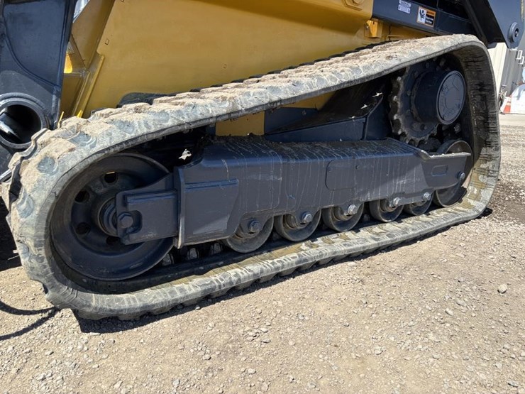2019-deere-333g-image-15