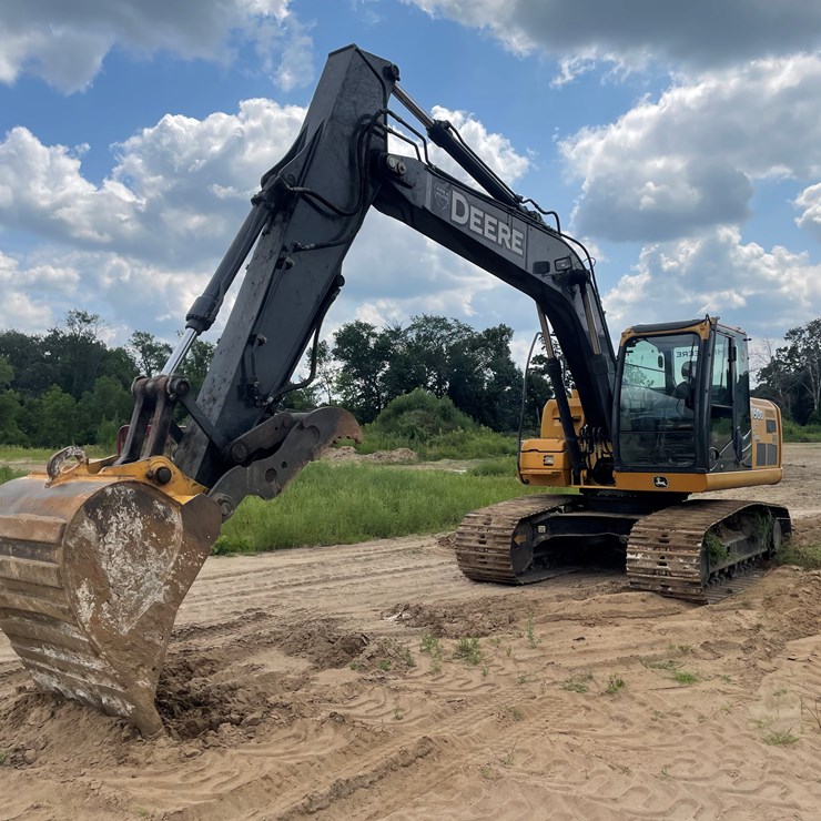 DEERE 160D LC