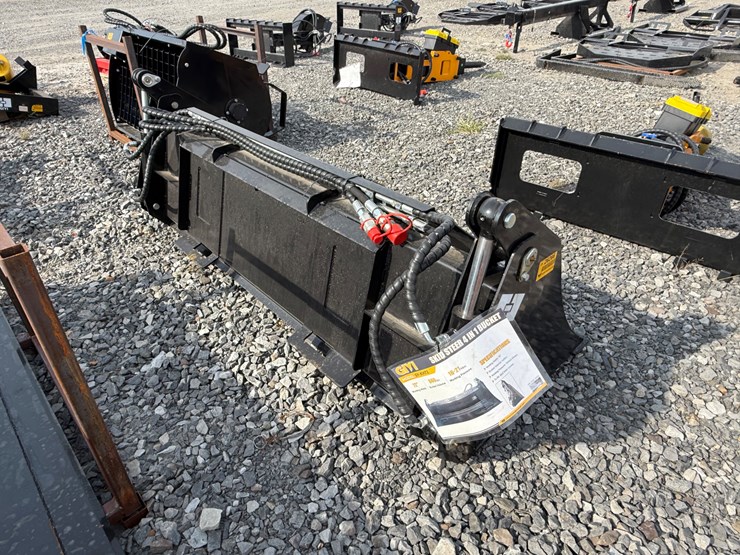 #2000-•-#26266-•-unused-giyi-72"-skid-steer-bucket-fkhd722507243-image-3