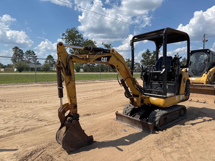 caterpillar-301.5-image-2