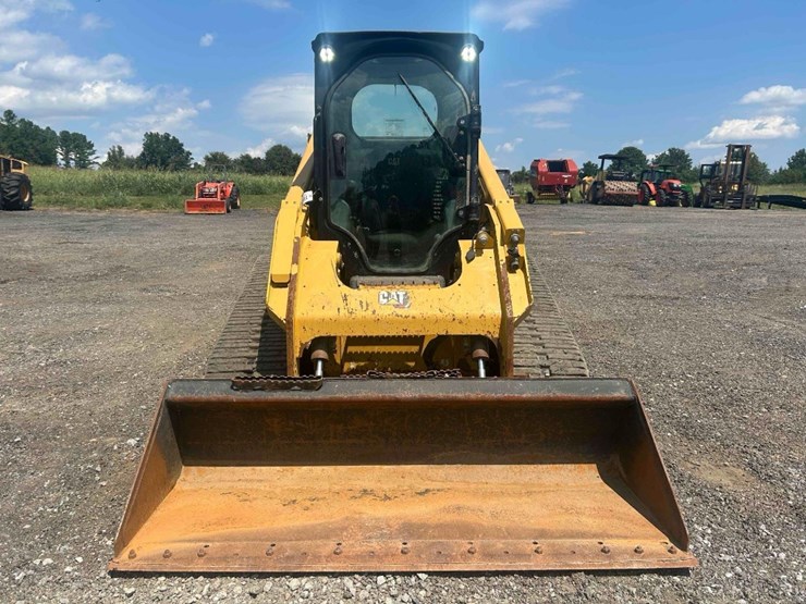 2022-caterpillar-279d3-image-7