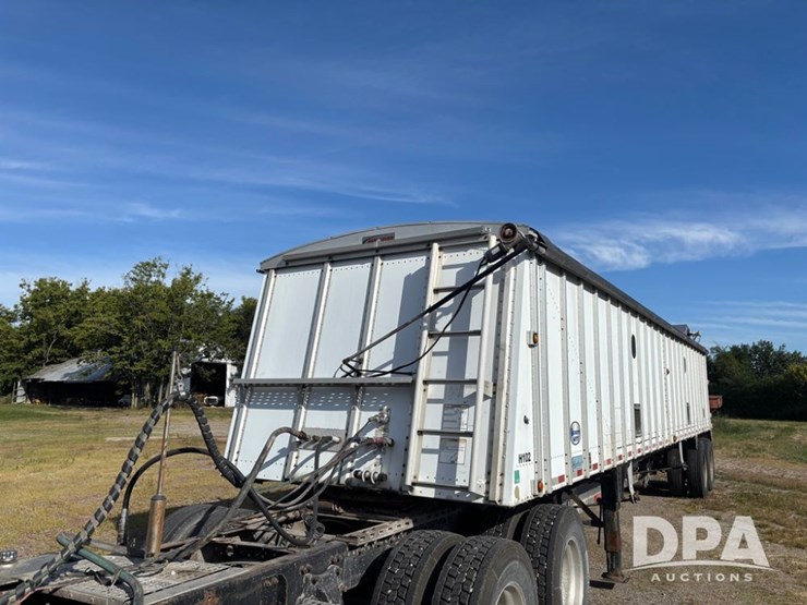 2009-merritt-mvt-dry-fertilizer-trailer-(np6116)-image-2