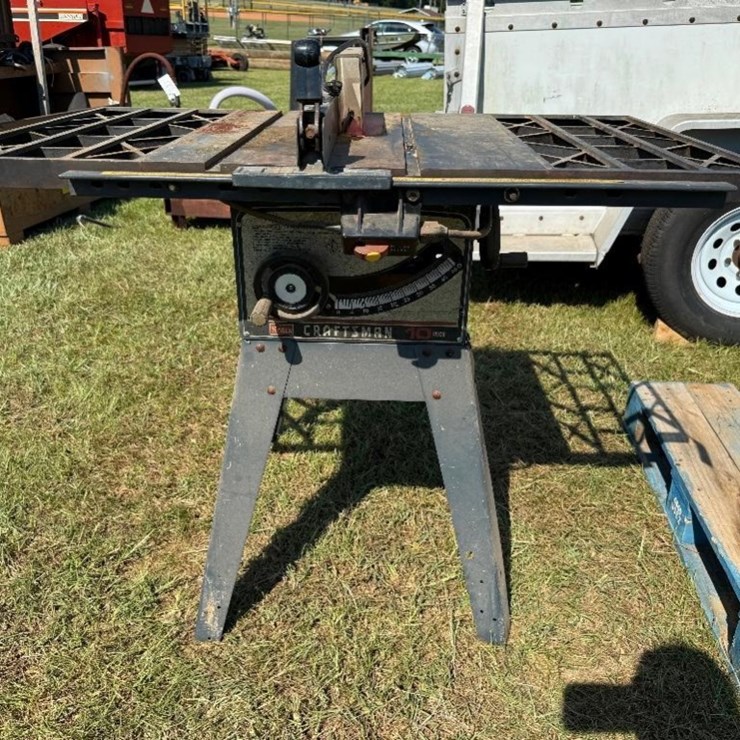 CRAFTSMAN 10" TABLE SAW