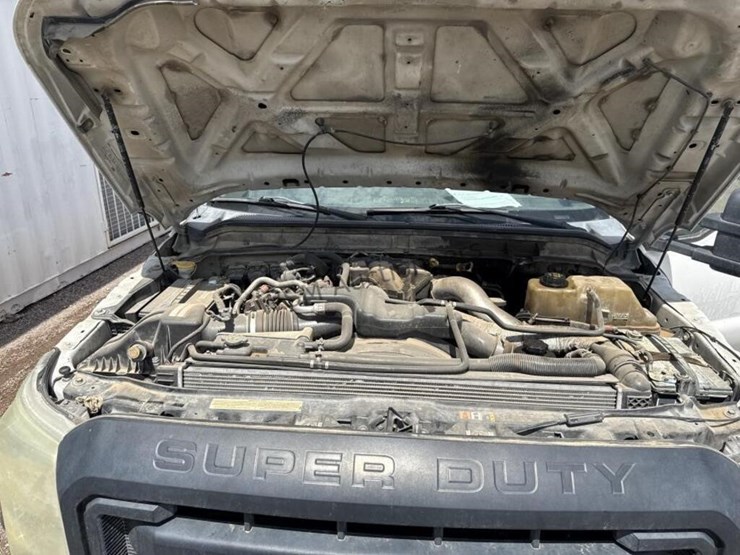 2015-ford-f550-image-13