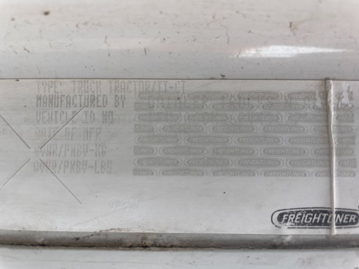 #2100-•-2006-freightliner-grain-truck-(has-mn-title)-image-33