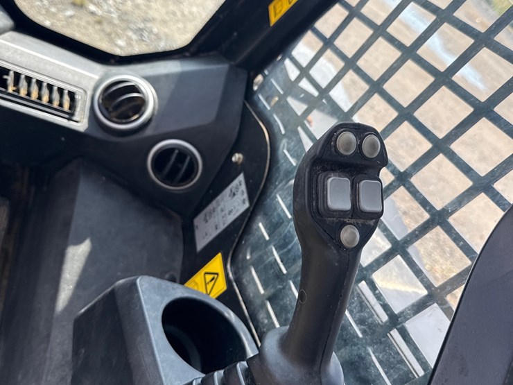 jcb-320t-image-29