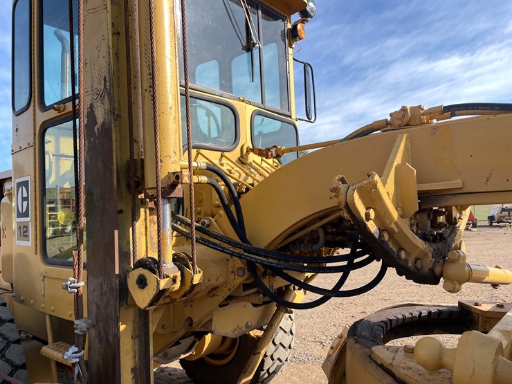 #2026-•-cat-no.12-road-grader-image-10