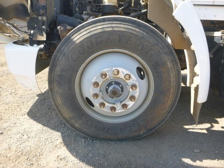 2009-kenworth-t370-image-24