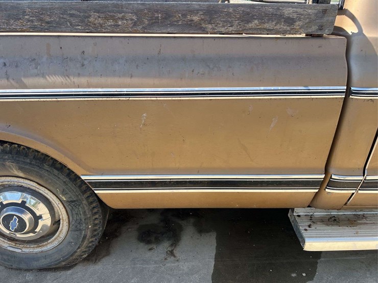 1969-chevy-c20-custom-camper-image-83