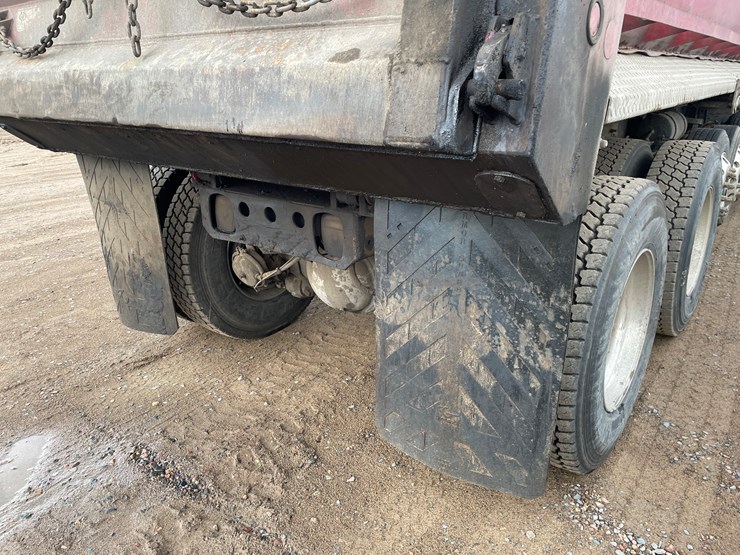 #2149-•-2002-international-5500i-dump-truck-(has-mn-title)-image-16