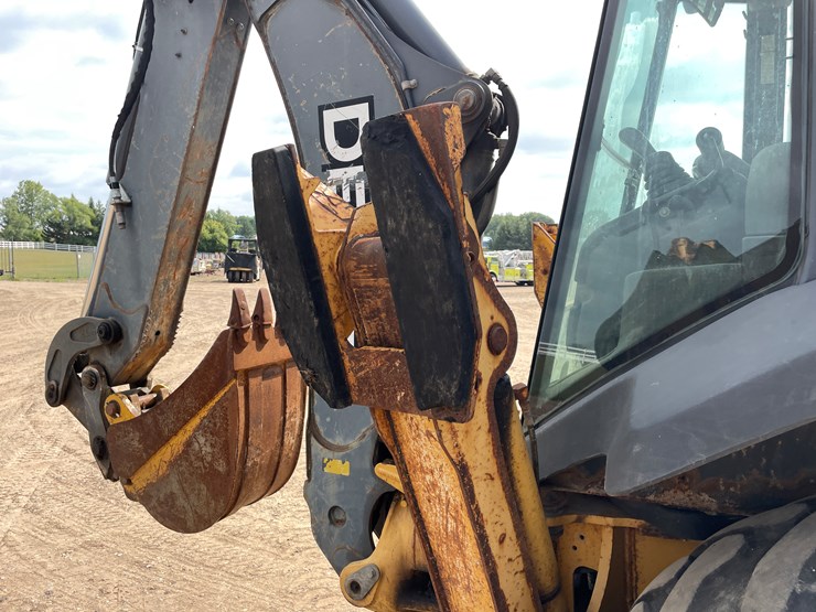 #2054-•-john-deere-310sj-image-12