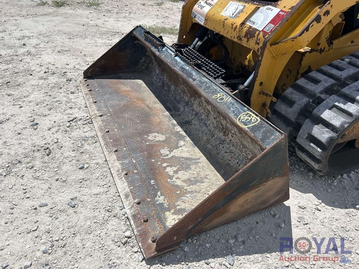 2014-caterpillar-289d-image-15