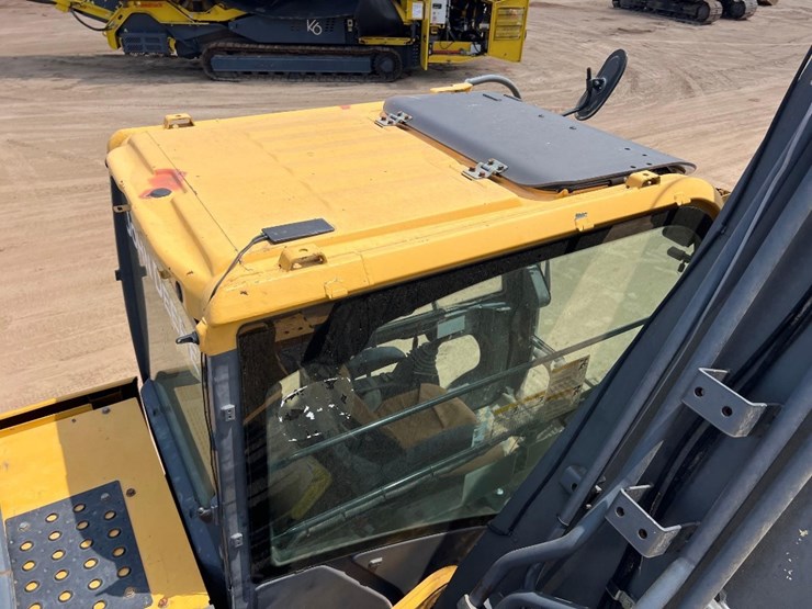 2008-deere-270d-lc-image-36