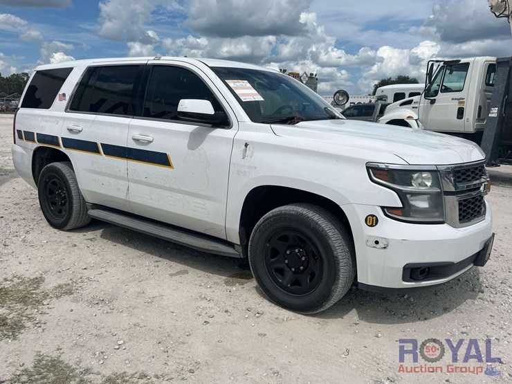 2016-chevrolet-tahoe-image-2
