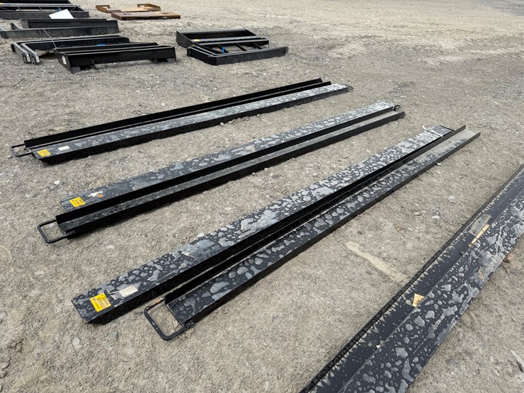 #2000-•-#26466-•-unused-visec-10'-forklift-extension-rod-image-1