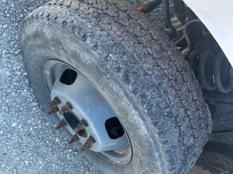 2010-ford-f350-xl-image-10