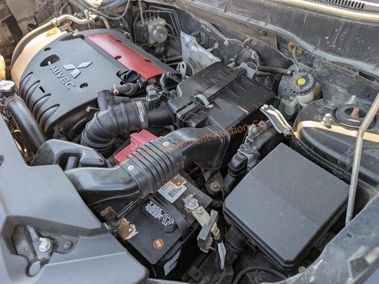 2014-mitsubishi-outlander-image-19