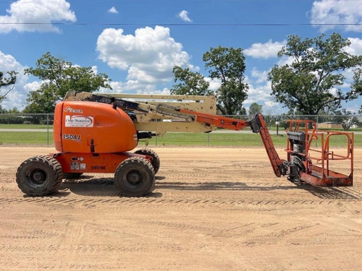 2008-jlg-450aj-image-1