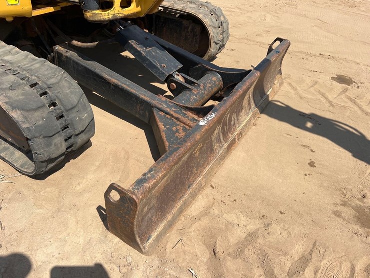 2016-caterpillar-303.5e2-cr-image-16
