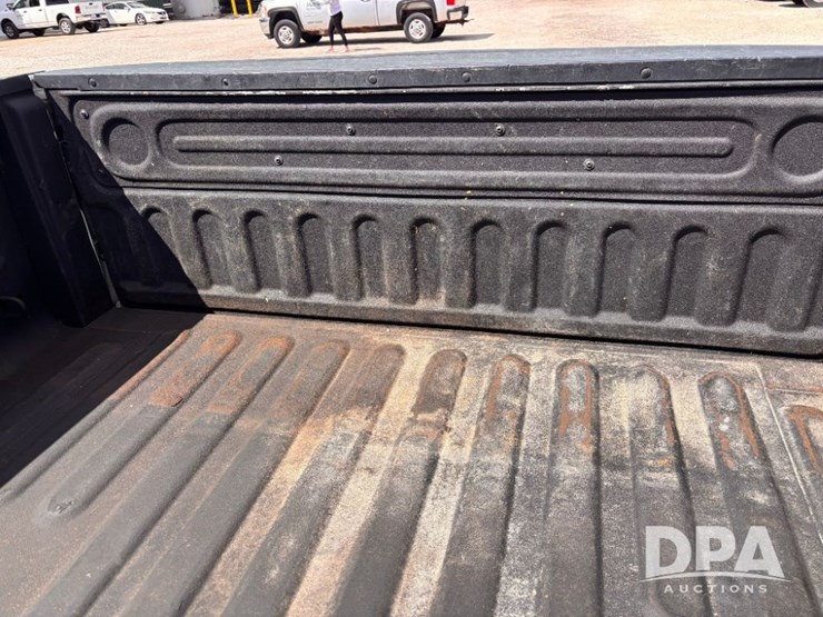 2016-dodge-ram-2500-image-30