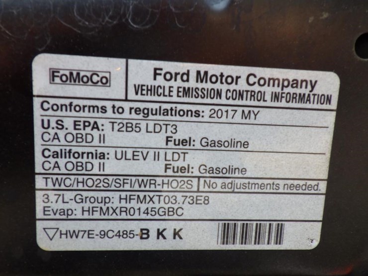 2017-ford-explorer-image-12