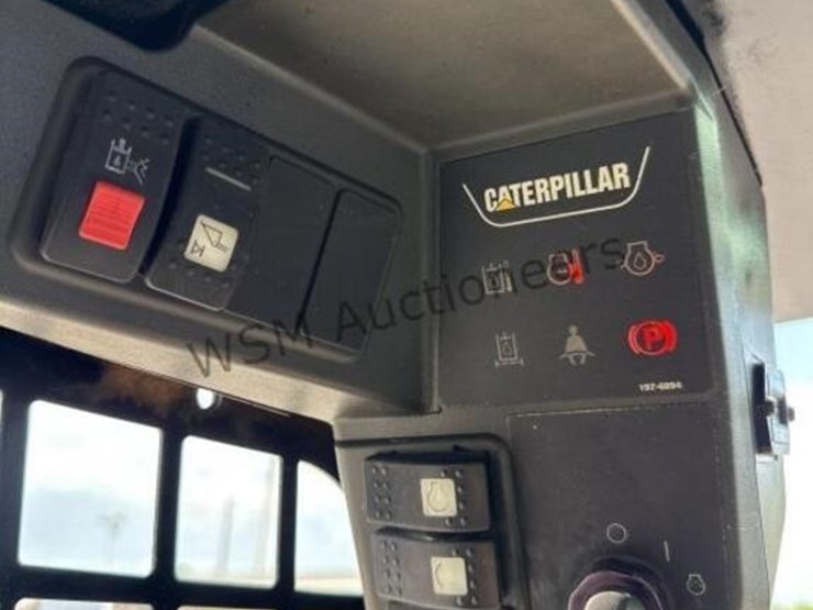 caterpillar-216b-image-28