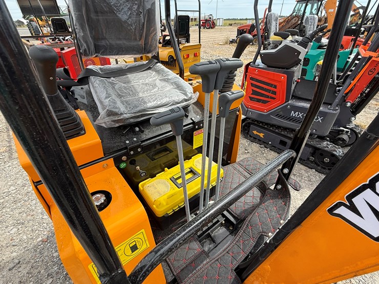 #220-•-#26538-•-unused-vicsec-vc15-mini-excavator-15j2507209-image-19