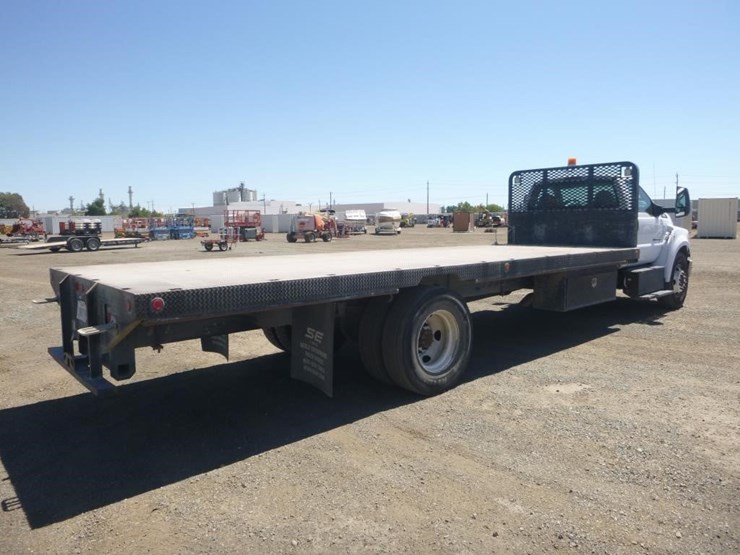 2017-ford-f650-image-3