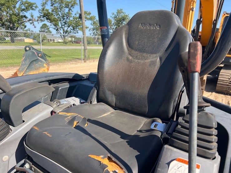 2019-kubota-u35-4-image-25