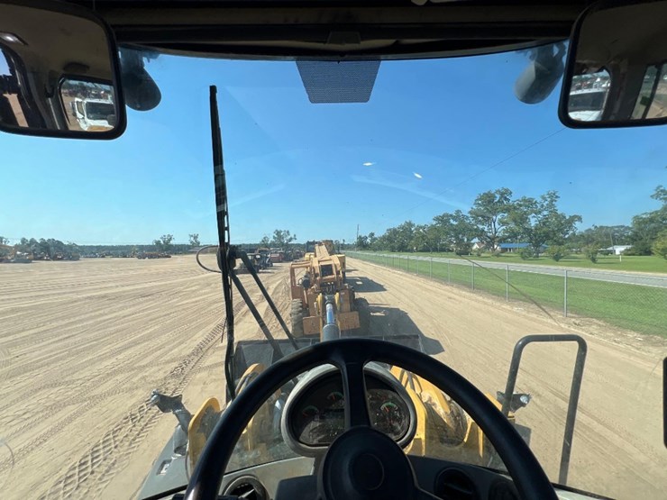 2018-caterpillar-926m-image-41