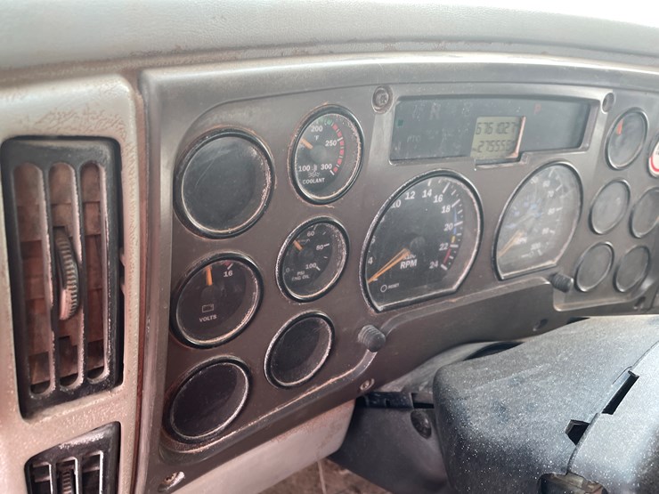 #2120-•-2007-mack-granite-truck-tractor-(has-mn-title)-image-60