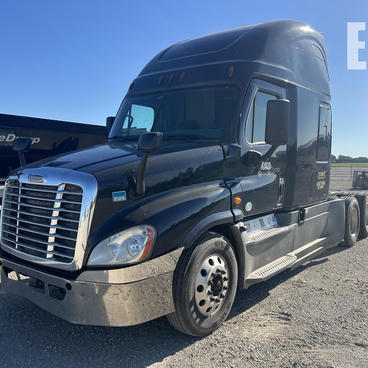 2018 FREIGHTLINER CASCADIA 125