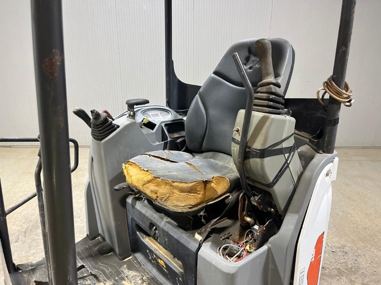 2016-bobcat-e20-image-26