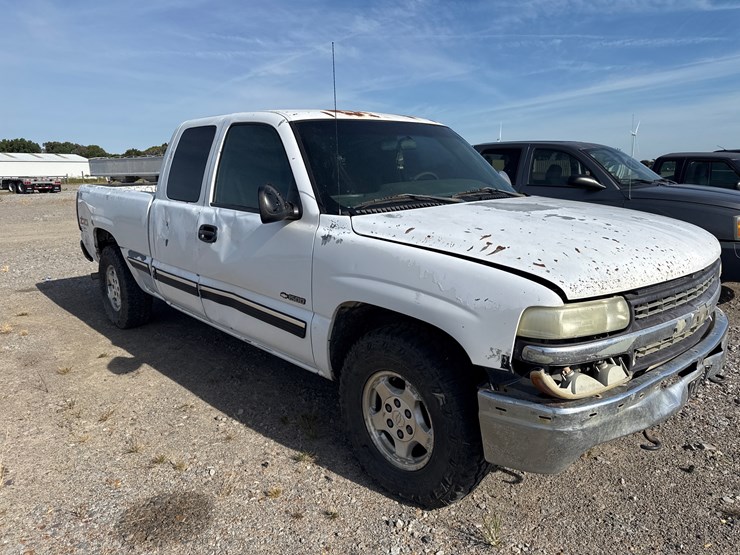 2002-chevrolet-1500-image-2