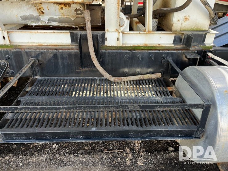 2002-mack-ch613-image-26