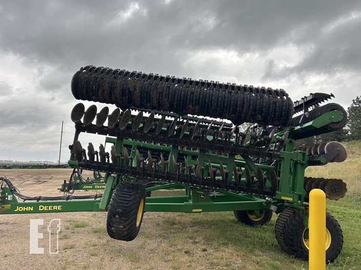 2021-john-deere-2680h-image-12