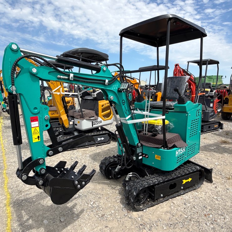 #220 • #26482 • Unused CFG H15R Mini Excavator H15R20250707W0123