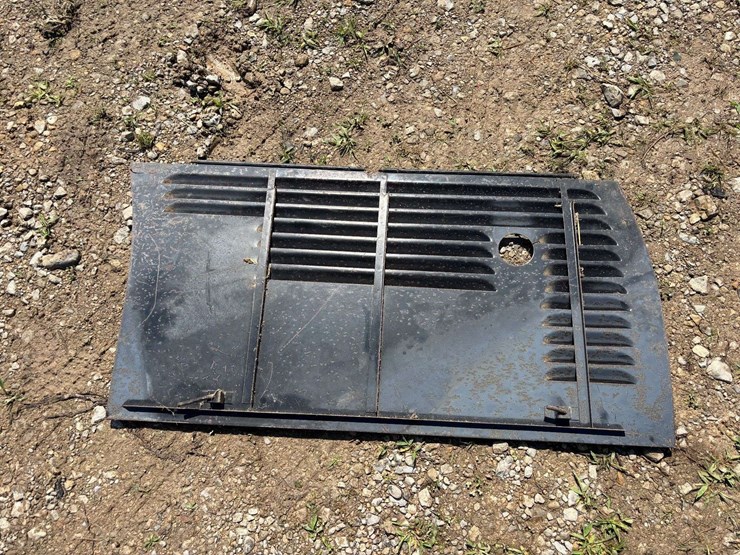 oliver-and-massey-harris-sheet-metal-image-7