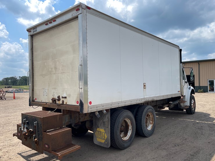 #2008-•-2008-freightliner-business-class-mr-box-truck-(has-mn-title)-image-4