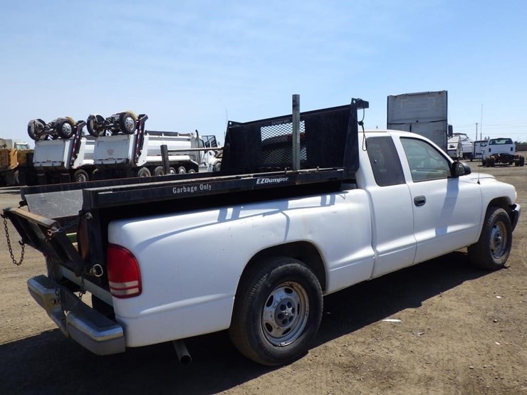 2004-dodge-dakota-image-4