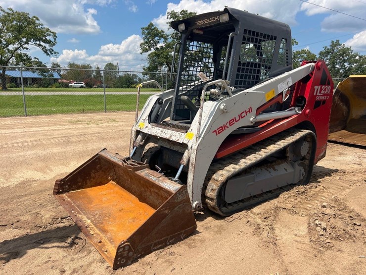 takeuchi-tl230-image-8