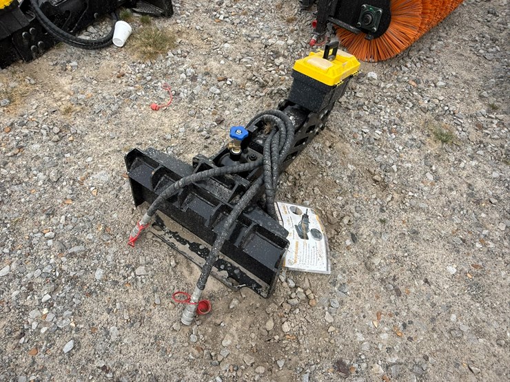 #230-•-#27018-•-unused-giyi-gy-p45-mini-skid-steer-breaker-psc452507149-image-4